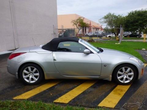 2005 Nissan 350Z Touring Convertible for sale