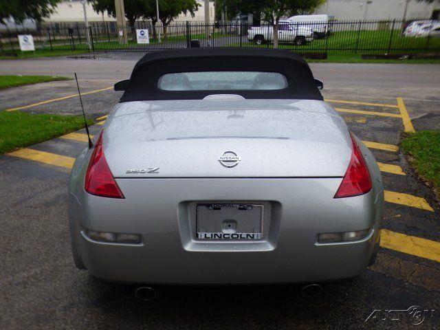 2005 Nissan 350Z Touring Convertible