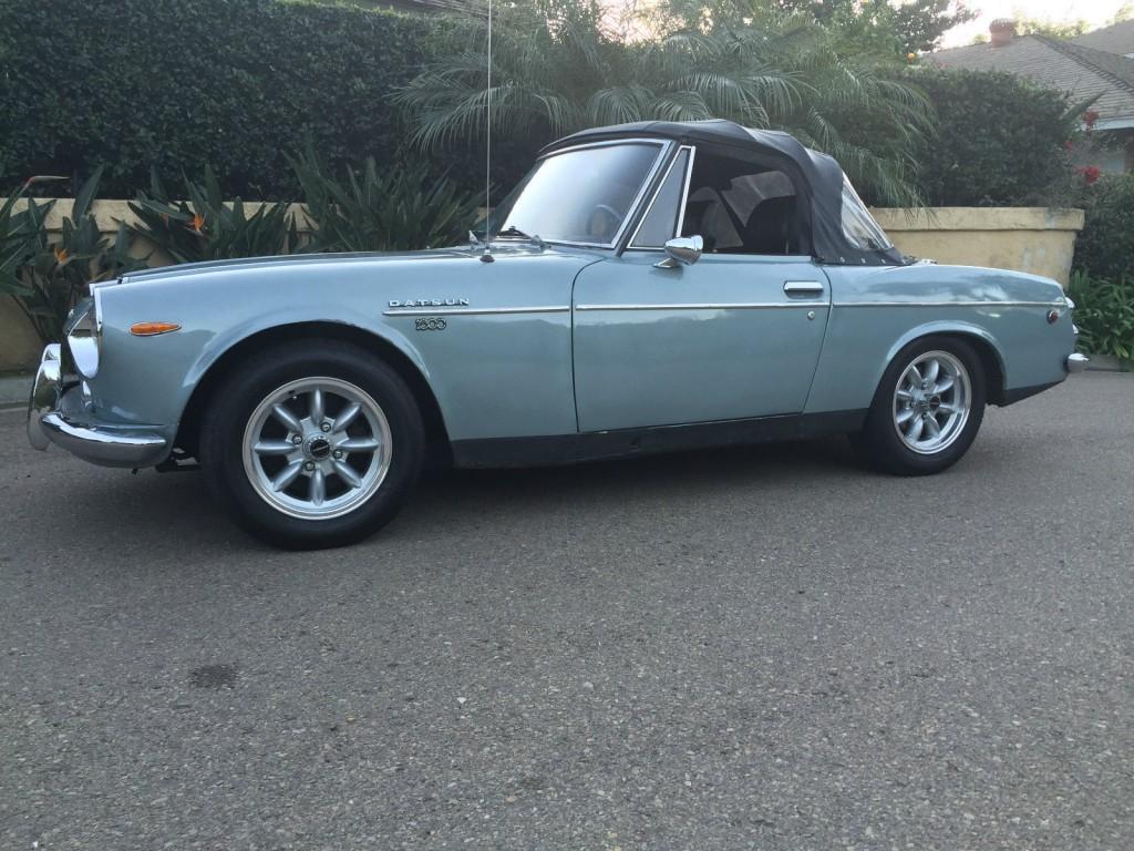 1969 Datsun 1600 Roadster