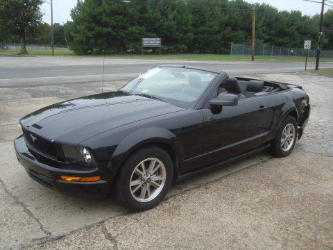 2005 Ford Mustang V6 Convertible for sale
