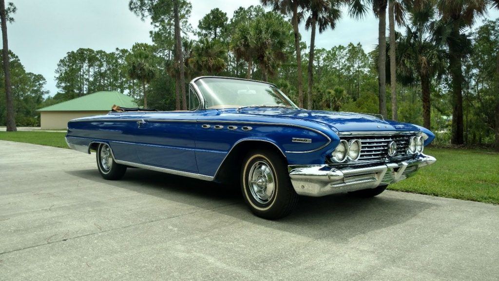 Pertly restored 1961 Buick Electra 225 Convertible