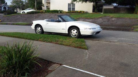 surface rust 1990 Buick Reatta Convertible for sale