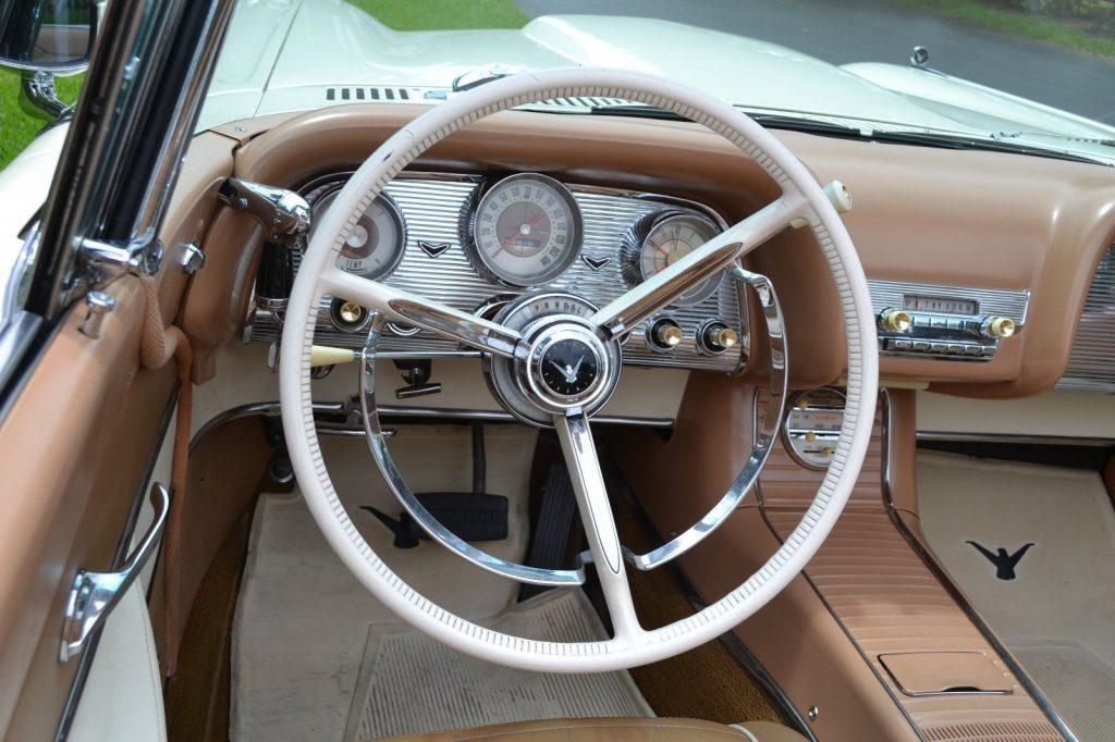 fully optioned 1959 Ford Thunderbird convertible
