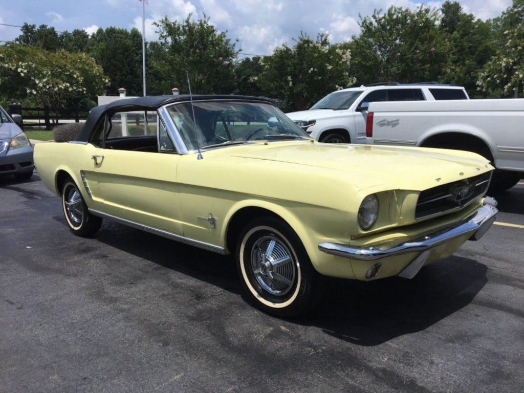 rock solid 1965 Ford Mustang CONVERTIBLE