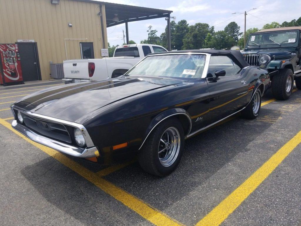 needs new top 1971 Ford Mustang CONVERTIBLE