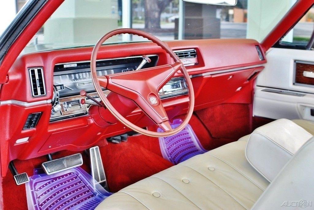 new paintjob 1968 Cadillac Deville Convertible