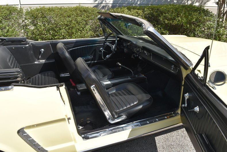 very nice and clean 1965 Ford Mustang Convertible