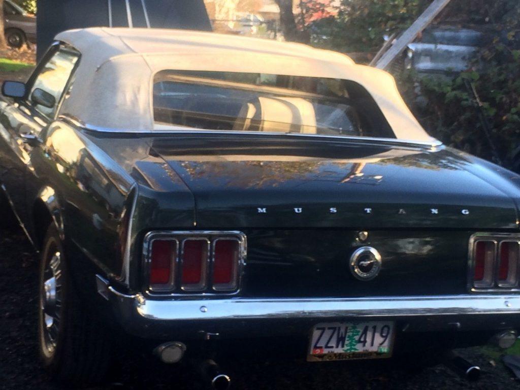 good shape 1970 Ford Mustang convertible
