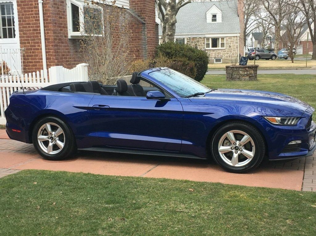 flawless 2015 Ford Mustang Convertible