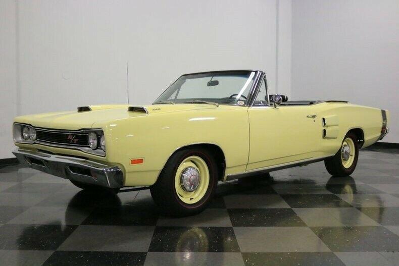 detailed 1969 Dodge Coronet R/T Convertible