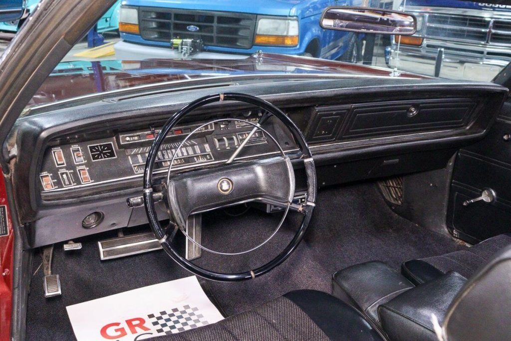 1969 Chrysler 300 Series Convertible [desirable collector’s car]