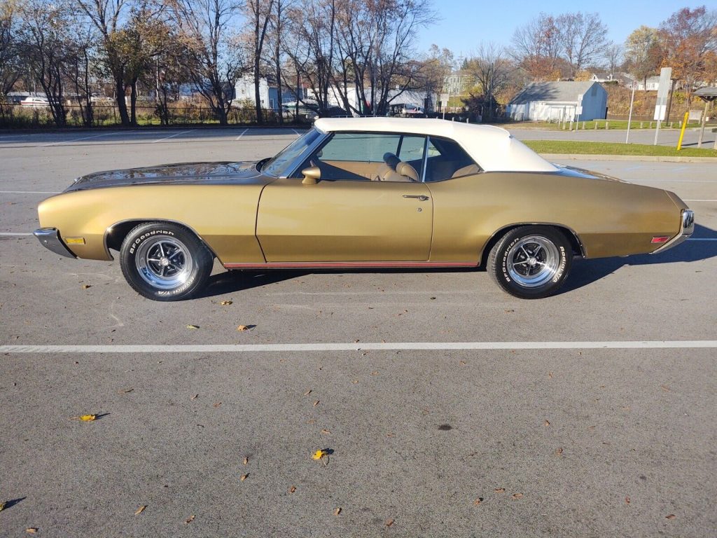 1972 Buick Skylark Convertible [reconditioned top and interior]