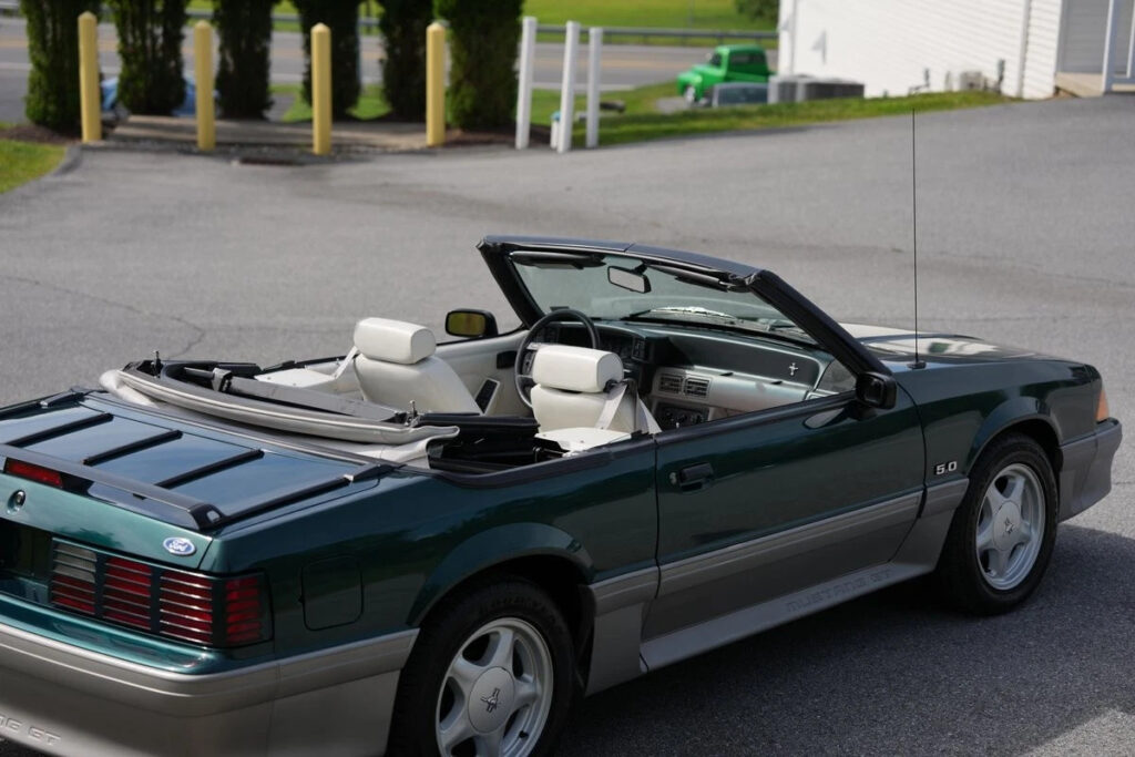 1992 Ford Mustang GT