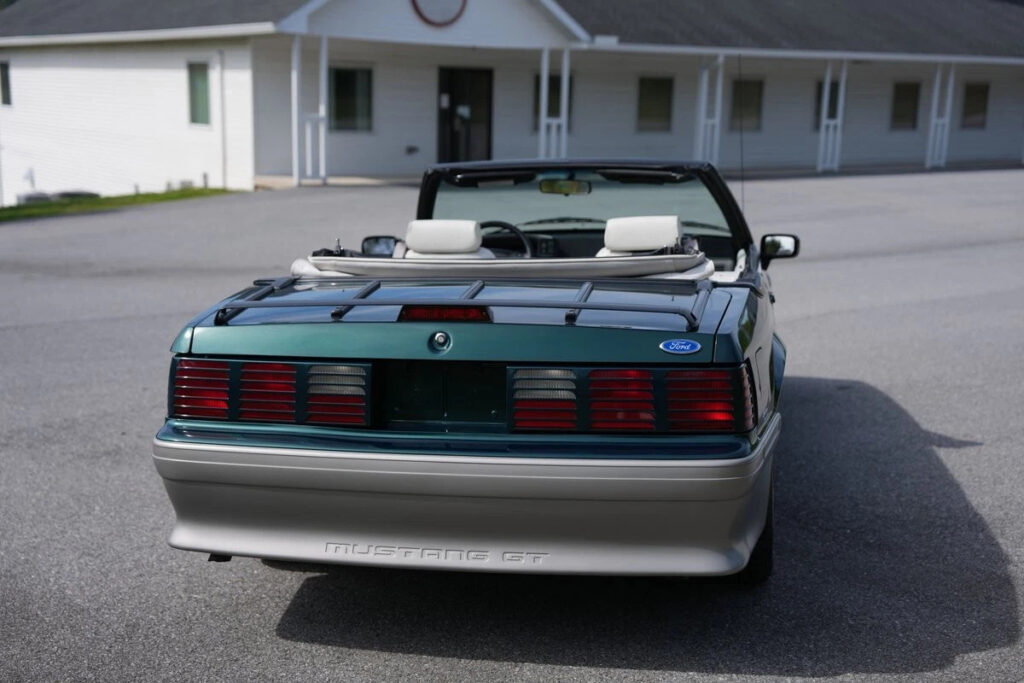 1992 Ford Mustang GT