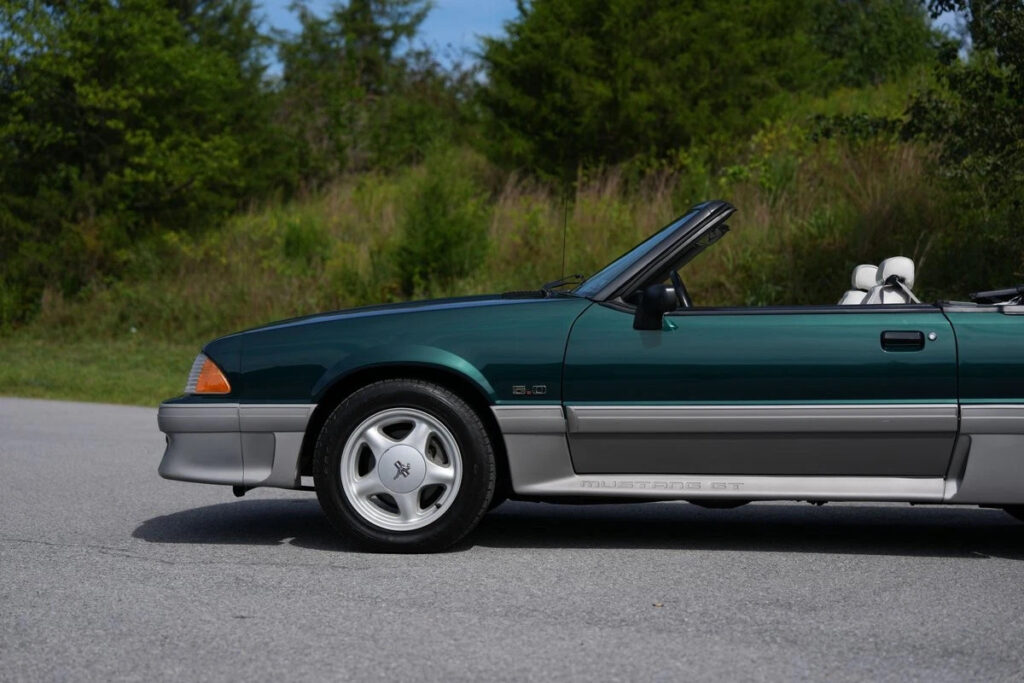 1992 Ford Mustang GT