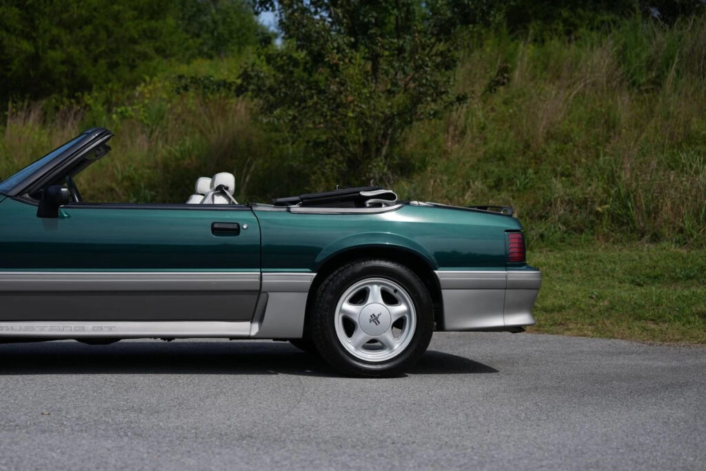 1992 Ford Mustang GT