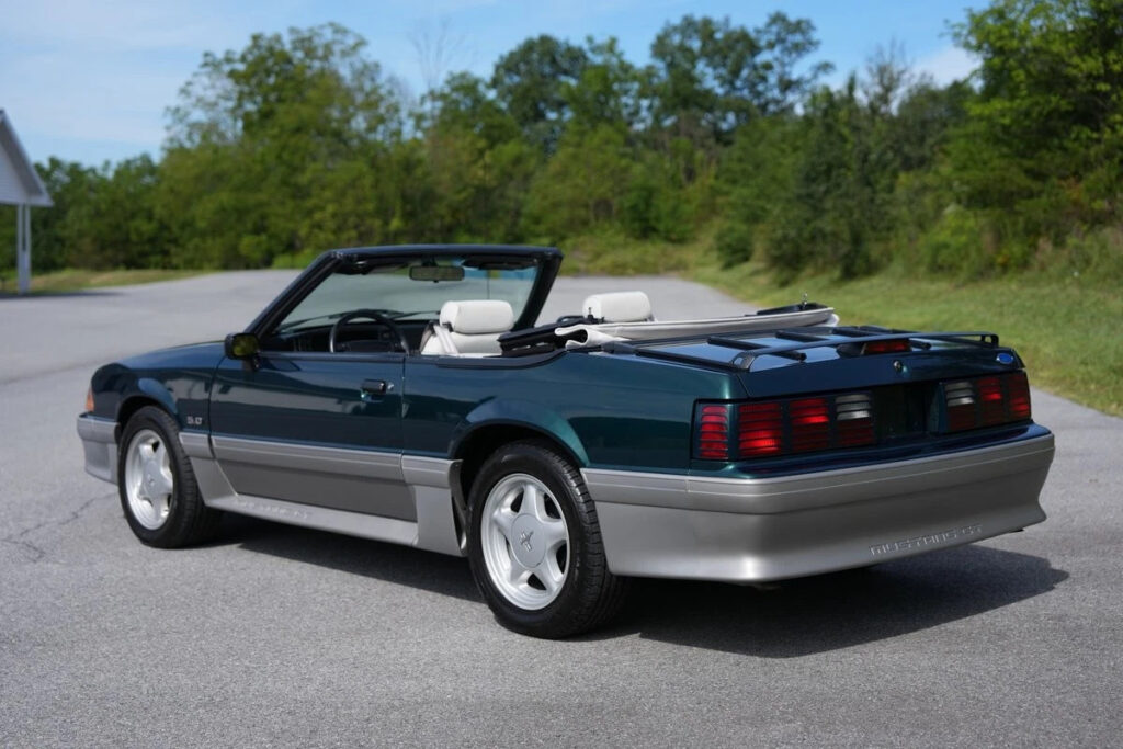 1992 Ford Mustang GT