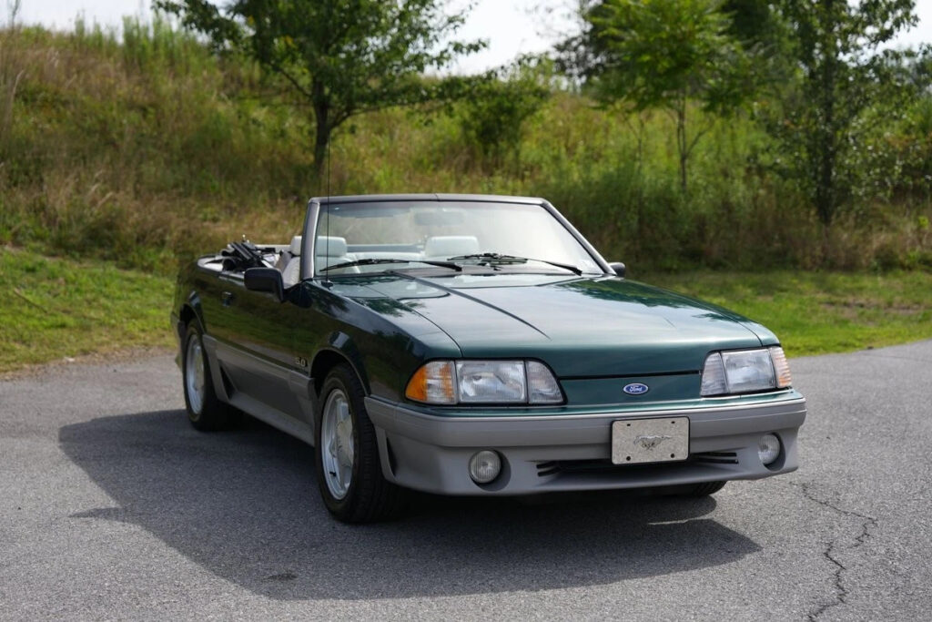 1992 Ford Mustang GT
