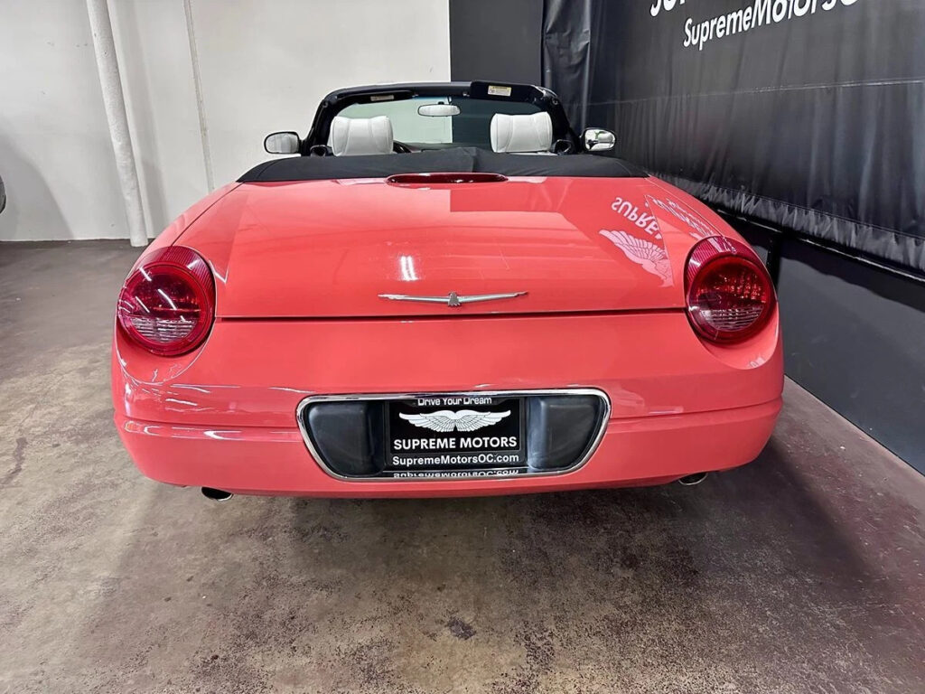 2003 Ford Thunderbird Deluxe James Bond 007 Edition