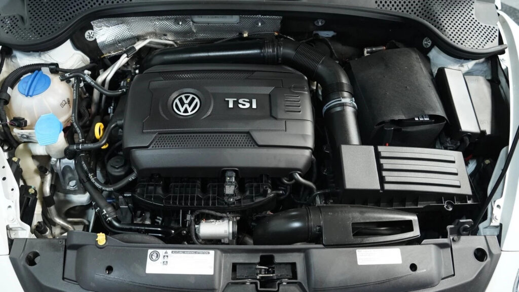 2014 Volkswagen Beetle – Classic Convertible