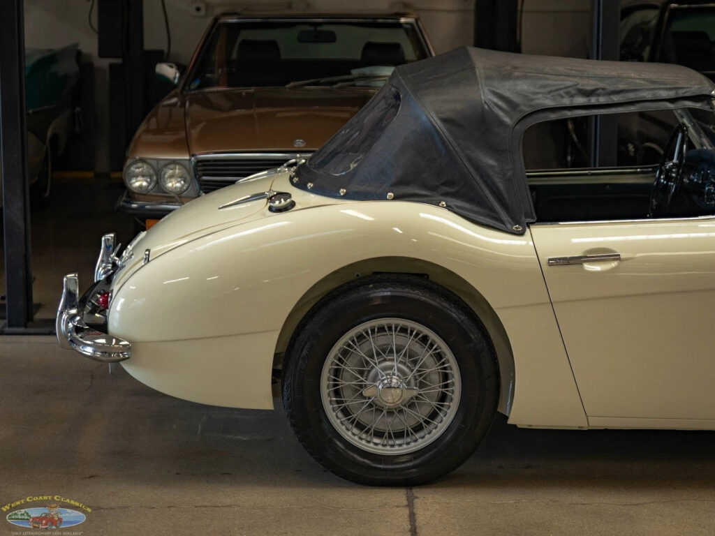 1960 Austin-Healey BT7 Roadster
