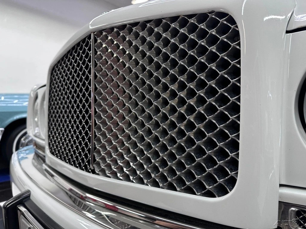 2000 Bentley Azure 32K Miles – Pristine Condition Finest Example ON The Market