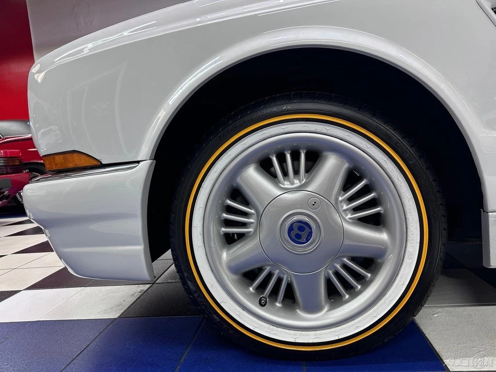 2000 Bentley Azure 32K Miles – Pristine Condition Finest Example ON The Market