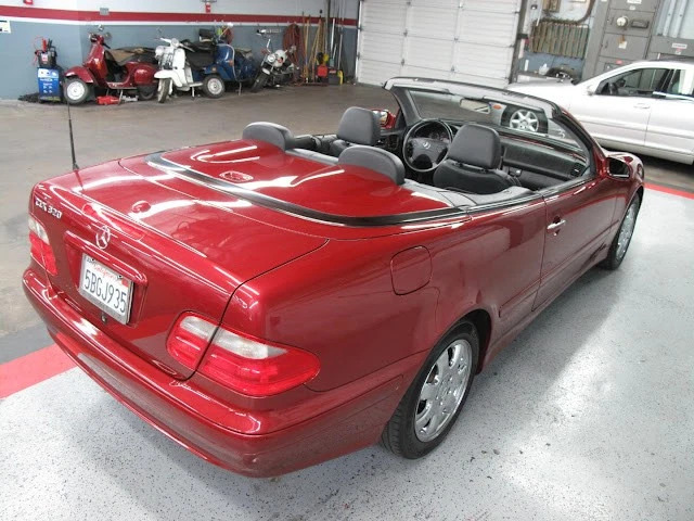 2003 Mercedes-Benz CLK320