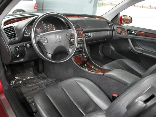 2003 Mercedes-Benz CLK320