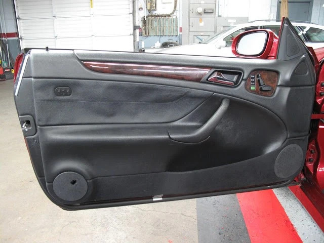 2003 Mercedes-Benz CLK320