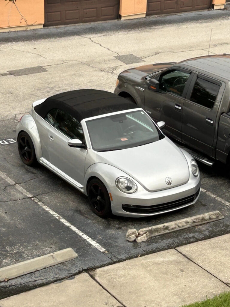 2016 Volkswagen Beetle SE , Convertible Auto & Low Miles